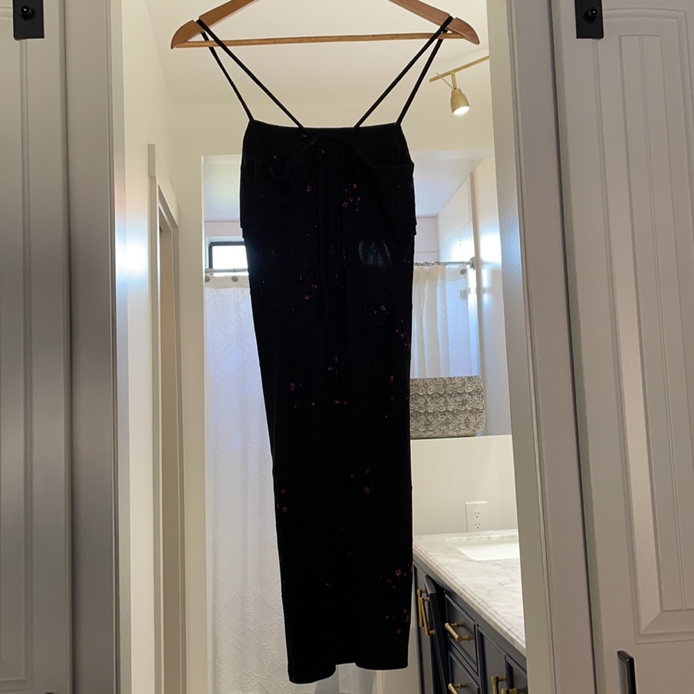 LBD - Picture 2 of 5